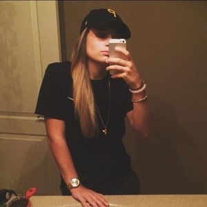 Meet your Posher, Sam